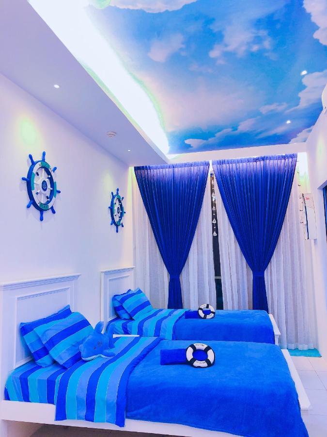 Cat City Mediterranean Theme City&Pool View Homestay 貓城地中海主題城市泳池風景民宿 Кучинг Екстериор снимка